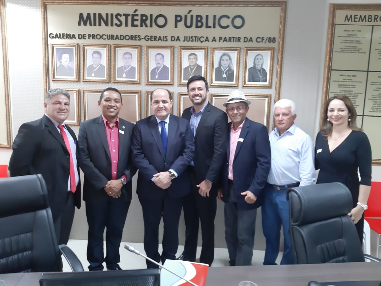 Poderes Legislativo e Executivo de Mangabeiras participam de reunião com MPMA para tratar de precatórios do FUNDEF