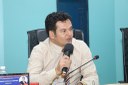 Vereador Emerson Cardoso solicita reforma de praça pública no centro da cidade