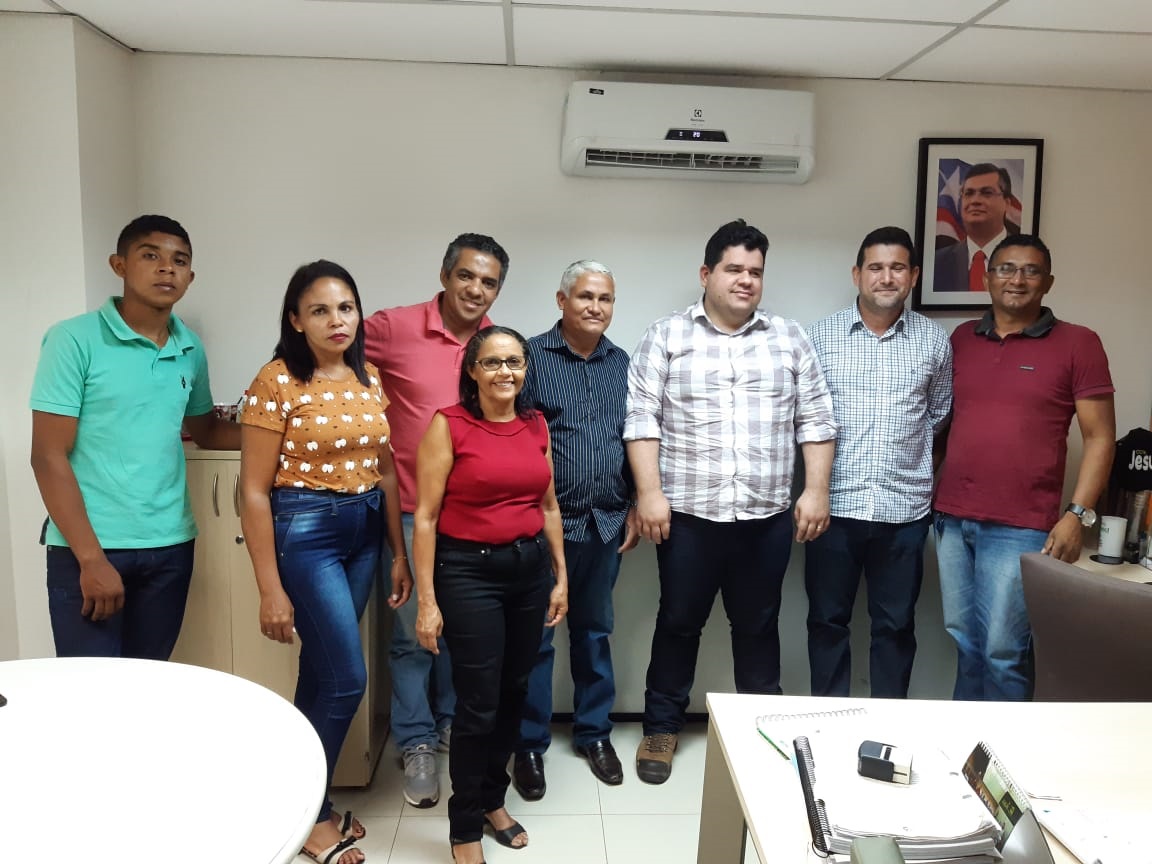 Vereador Júlio da Foto Layser representa a Câmara de Mangabeiras em reunião na Secretaria de Estado do Meio Ambiente